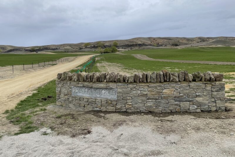 Central Otago lifestyle development stone entrance way